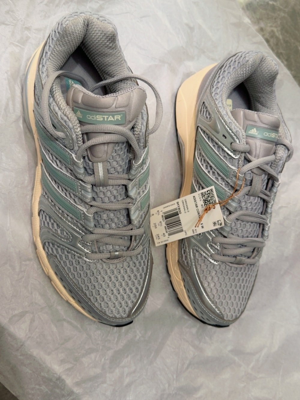 adidas adiSTAR Women's Light Gray and Mint Athletic Running Shoes